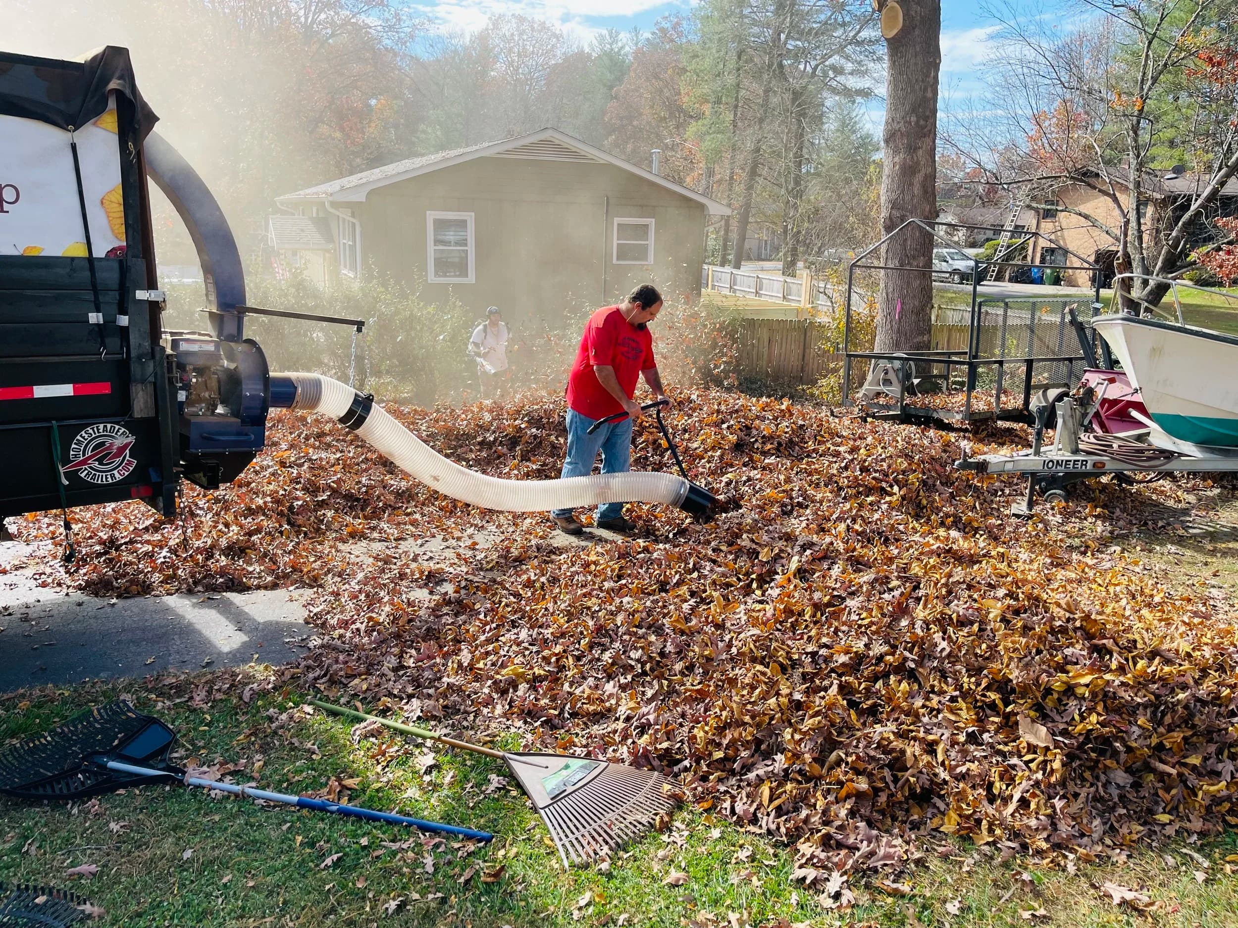 Leaf Removal Services in Mansfield, OH